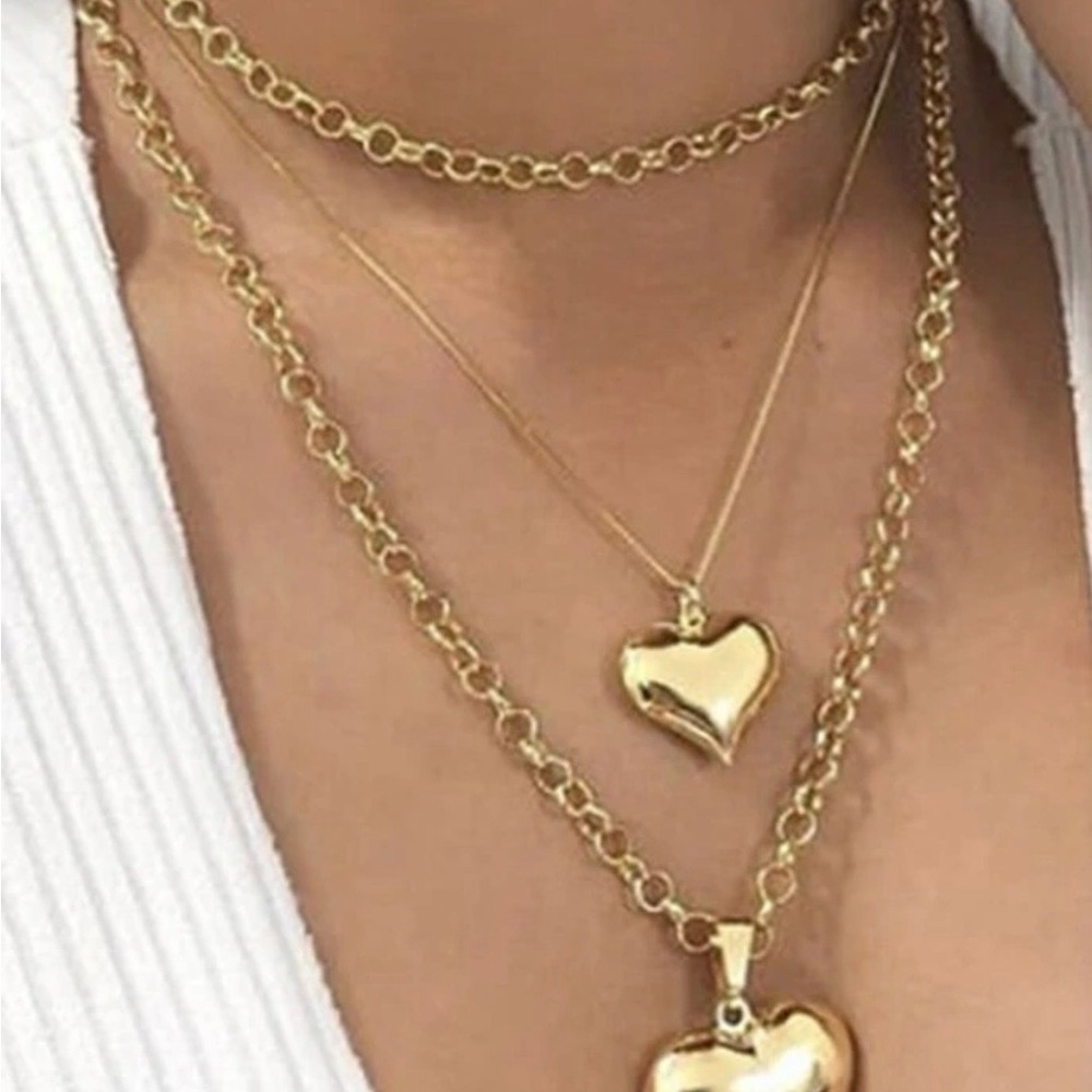 Gold Heart Pendant Necklace Set